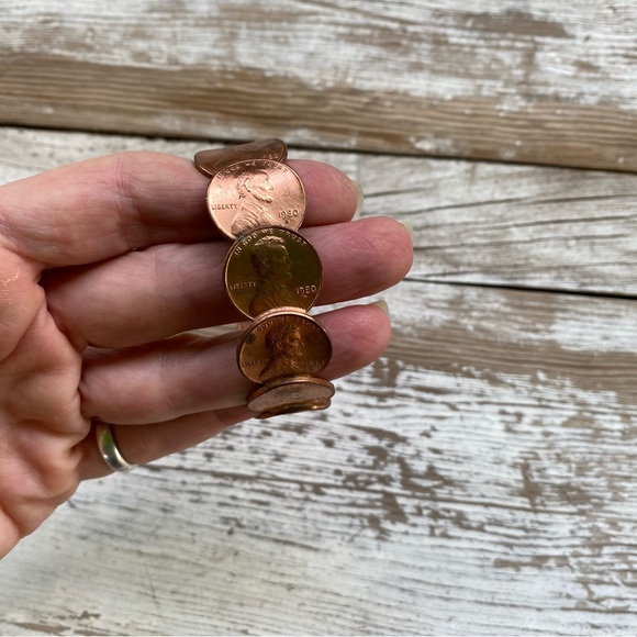 Vintage 80s penny bracelet cuff, size 7.5” - Picture 12 of 16